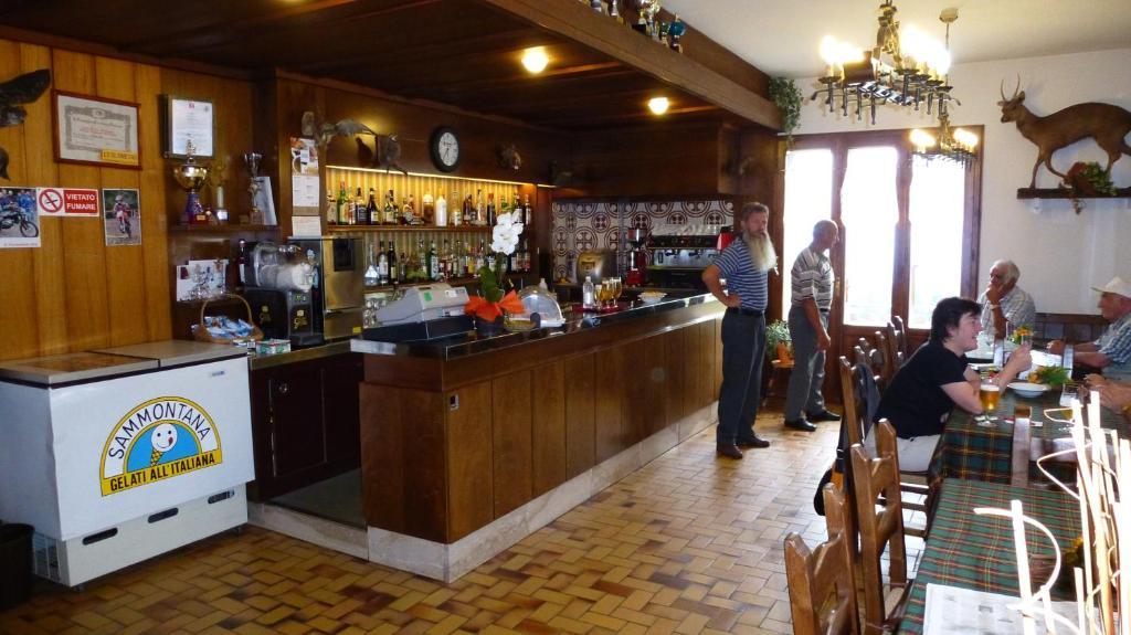 Hotel Des Alpes Castione della Presolana Exterior foto
